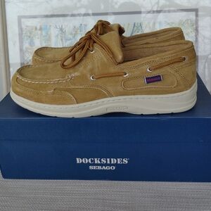 NWB Sebago "Scotty" Cognac Brown Suede 3-Eye Boat Shoes. Size 10 Regular.